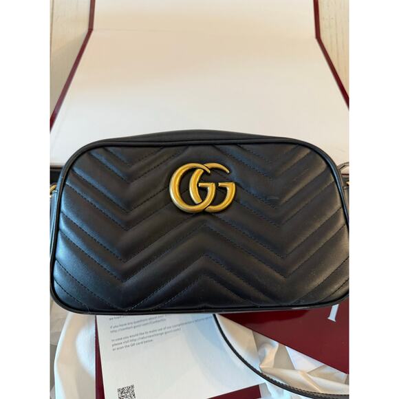 Gucci GG Marmont Small Matelassé Camera Bag – Black (Style 447632 DTDIT 1000) - Picture 2 of 8